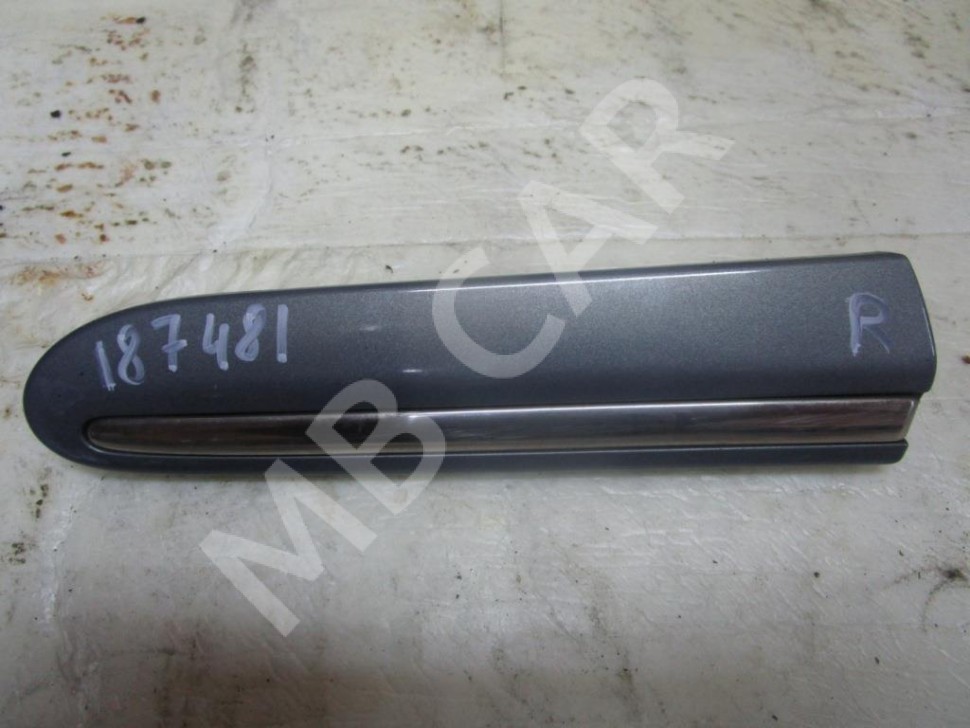 Молдинг крыла правый MERCEDES-BENZ C-класс W203/S203/CL203 рестайлинг (2004 - 2008) фото 1 — Разборка Мерседес