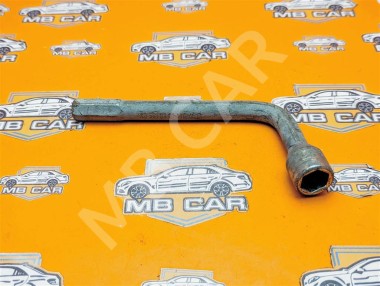 Ключ балонный MERCEDES-BENZ S-класс W220 рестайлинг (2002 - 2005) — Разборка Мерседес