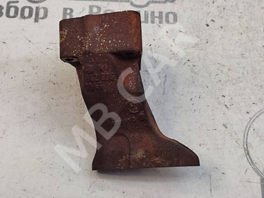 Кронштейн турбины MERCEDES-BENZ E-класс W212/S212/C207/A207 рестайлинг (2013 - 2016) — Разборка Мерседес