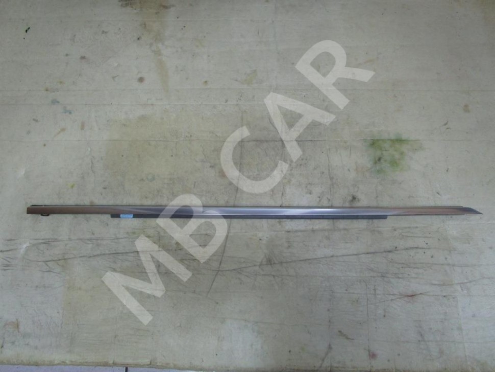 Молдинг стекла двери MERCEDES-BENZ CLS-класс C218/X218 рестайлинг (2014 - 2017) фото 1 — Разборка Мерседес