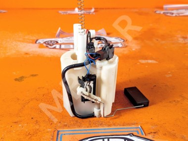 Насос топливный MERCEDES-BENZ C-класс W203/S203/CL203 (2000 - 2004) &mdash; Разборка Мерседес