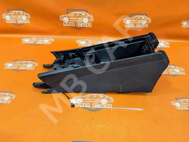 Подлокотник MERCEDES-BENZ C-класс AMG W205/S205/C205/A205 (2014 - 2018) — Разборка Мерседес