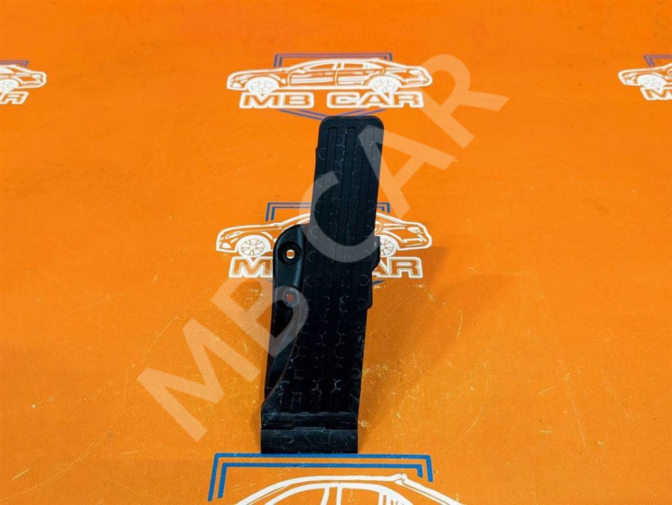 Педаль газа электронная MERCEDES-BENZ C-класс AMG W205/S205/C205/A205 (2014 - 2018) фото 1 — Разборка Мерседес