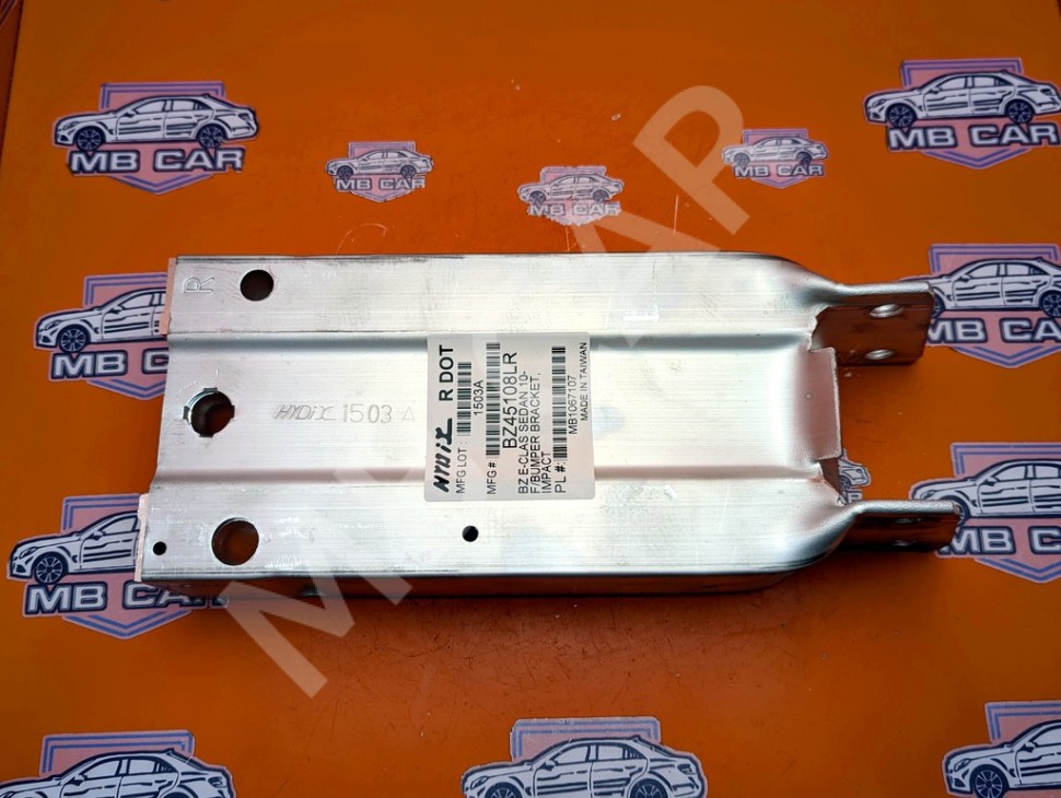 Кронштейн усилителя переднего бампера MERCEDES-BENZ E-класс W212/S212/C207/A207 (2009 - 2013) фото 1 &mdash; Разборка Мерседес