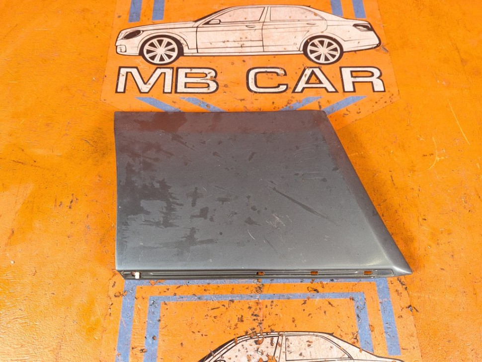 Молдинг крыла левый MERCEDES-BENZ E-класс W124/S124/C124/A124 (1984 - 1997) E 300 CDI 3.0 AT (136 л.с.) фото 1 &mdash; Разборка Мерседес