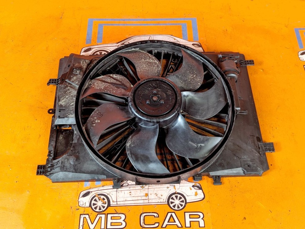 Вентилятор основной MERCEDES-BENZ C-класс W204/S204 (2006 - 2011) фото 1 &mdash; Разборка Мерседес