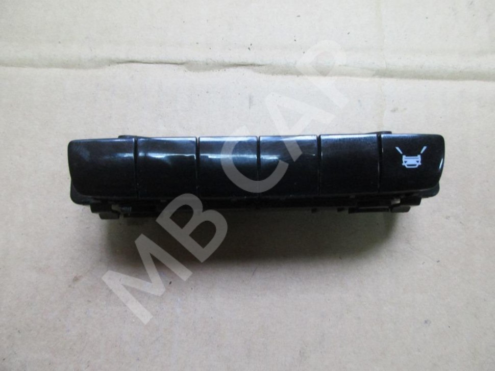 Блок кнопок MERCEDES-BENZ CLS-класс C257 (2017 - 2021) фото 1 — Разборка Мерседес