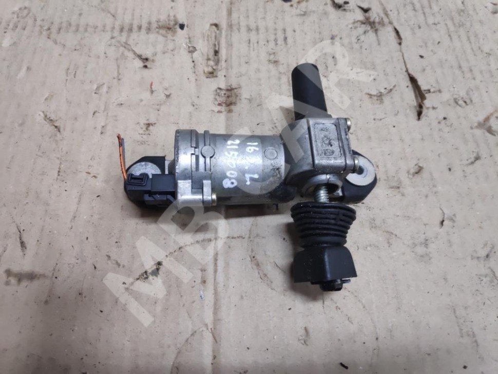 Моторчик задней форточки MERCEDES-BENZ M-класс W163 рестайлинг (2001 - 2005) фото 1 — Разборка Мерседес