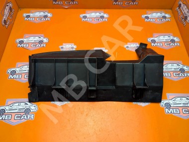 Дефлектор радиатора MERCEDES-BENZ A-класс W176 (2012 - 2015) — Разборка Мерседес