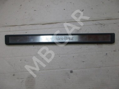 Накладка порога внутренняя MERCEDES-BENZ E-класс W211/S211 (2002 - 2006) — Разборка Мерседес