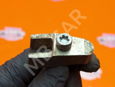 Кронштейн крепления форсунок MERCEDES-BENZ Sprinter W901-905 (1995 - 2006) &mdash; Разборка Мерседес