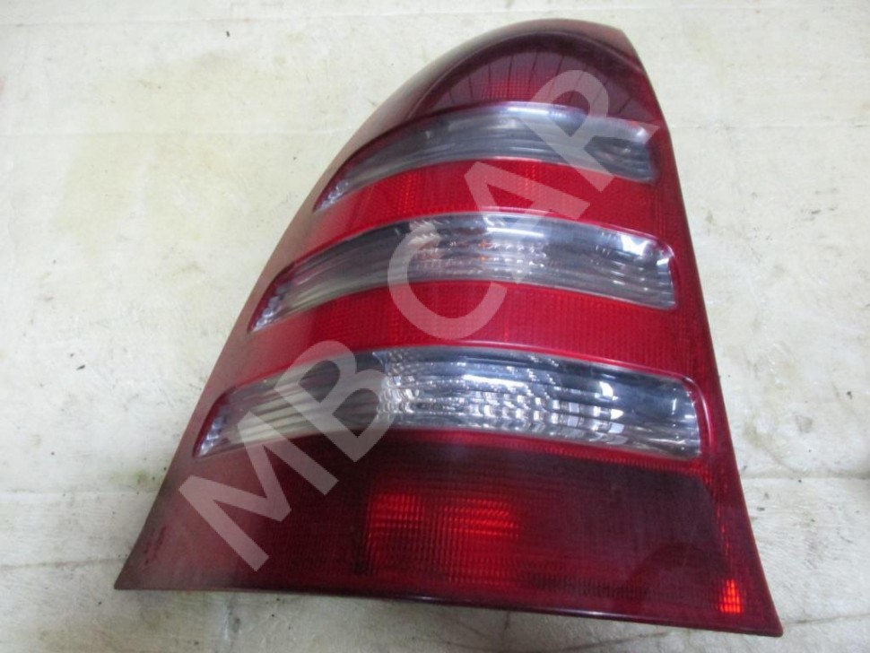 Фонарь задний левый MERCEDES-BENZ C-класс W203/S203/CL203 (2000 - 2004) фото 1 — Разборка Мерседес
