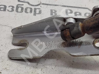Петля крышки багажника MERCEDES-BENZ CLK-класс C208/A208 рестайлинг (1999 - 2003) — Разборка Мерседес