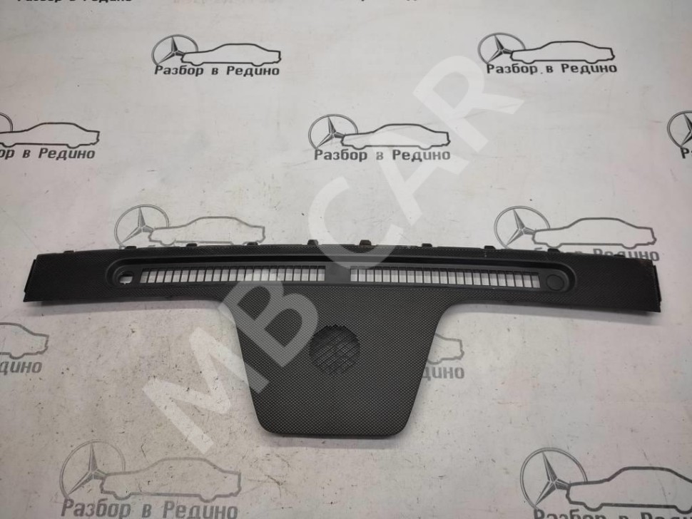 Сетки динамиков торпеды MERCEDES-BENZ X-класс I (2017 - 2020) фото 1 — Разборка Мерседес