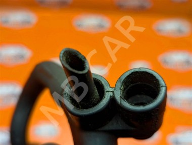 Трубка вентиляции картерных газов MERCEDES-BENZ M-класс W164 (2005 - 2008) — Разборка Мерседес