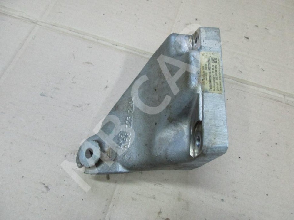 Лапа правая MERCEDES-BENZ C-класс AMG W204/S204/С204 рестайлинг (2011 - 2015) фото 1 — Разборка Мерседес