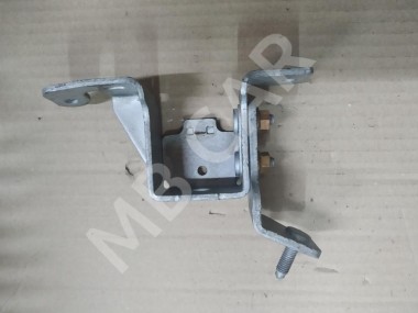 Кронштейн катализатора MERCEDES-BENZ GLC-класс X253 (2015 - 2019) — Разборка Мерседес