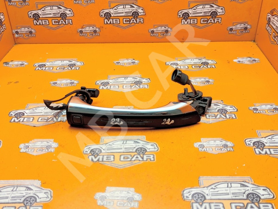 Ручка двери наружняя MERCEDES-BENZ S-класс W220 (1998 - 2005) фото 1 &mdash; Разборка Мерседес