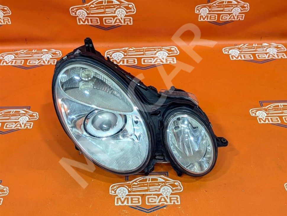 Фара правая MERCEDES-BENZ E-класс W211/S211 (2002 - 2006) фото 1 &mdash; Разборка Мерседес