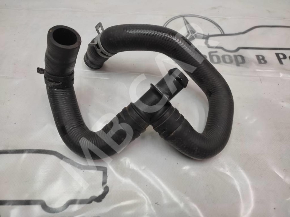 Патрубок ОЖ MERCEDES-BENZ E-класс W210/S210 (1995 - 1999) фото 1 — Разборка Мерседес