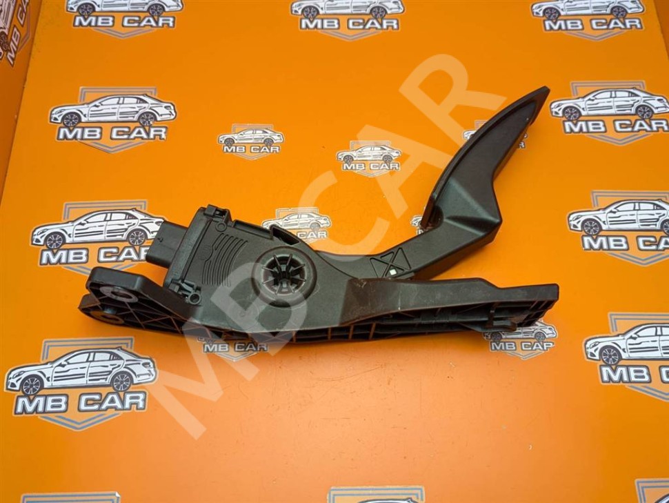 Педаль газа электронная MERCEDES-BENZ GLE-класс Coupe C292 (2015 - 2019) фото 1 — Разборка Мерседес