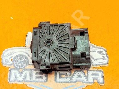 Кнопка корректора фар MERCEDES-BENZ E-класс W124/S124/C124/A124 (1984 - 1997) — Разборка Мерседес