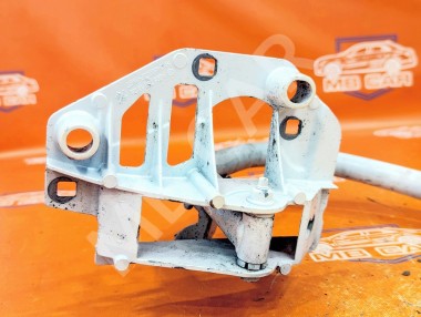 Петля крышки багажника MERCEDES-BENZ C-класс W205/S205/C205/A205 (2014 - 2018) — Разборка Мерседес