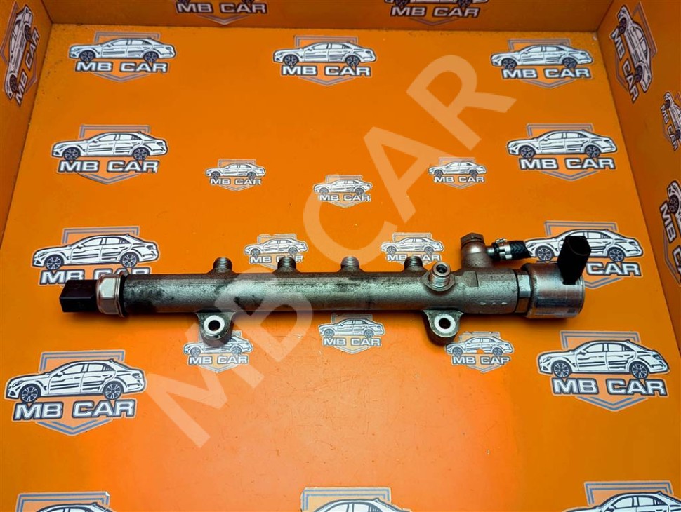 Рампа топливная MERCEDES-BENZ Vito W639 (2003 - 2010) фото 1 &mdash; Разборка Мерседес