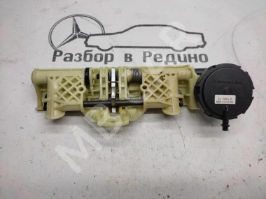 Механизм подголовника MERCEDES-BENZ S-класс W220 (1998 - 2005) — Разборка Мерседес