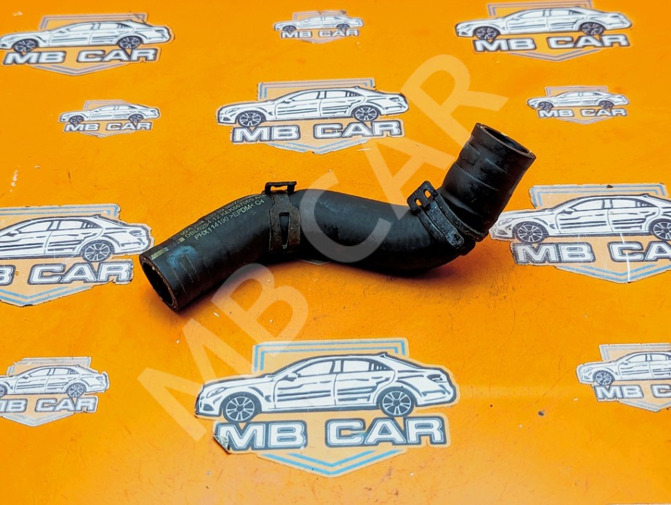 Патрубок ОЖ MERCEDES-BENZ C-класс W204/S204 (2006 - 2011) фото 1 &mdash; Разборка Мерседес
