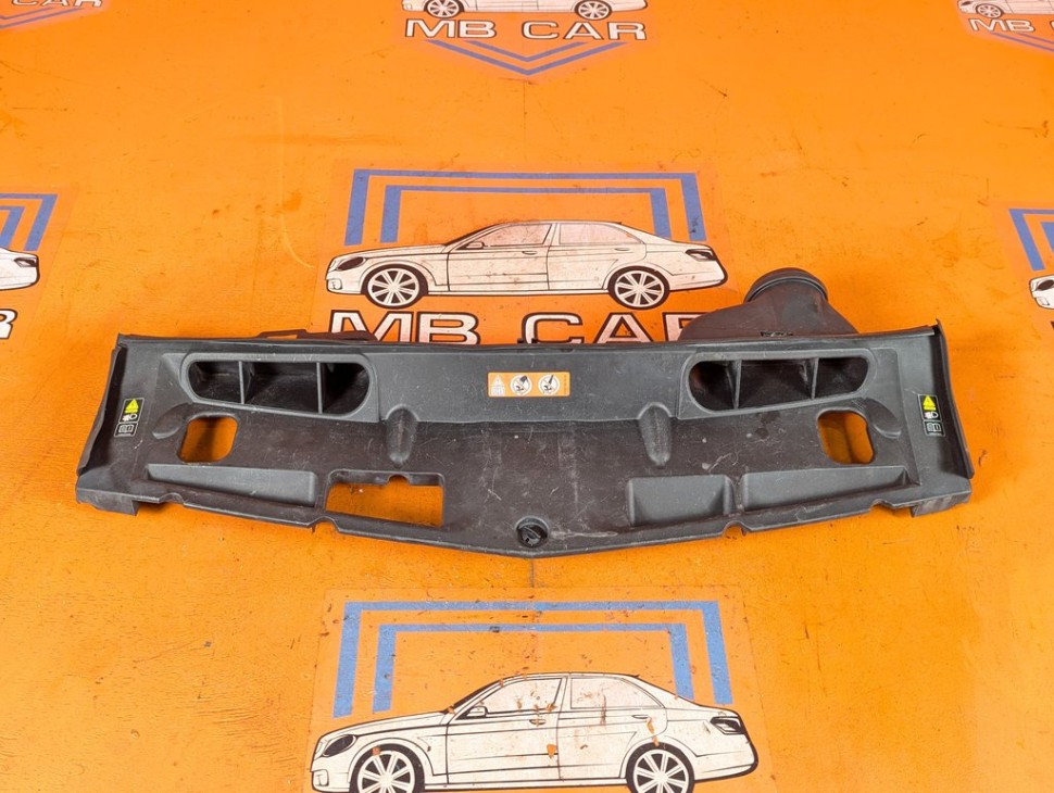 Воздухозаборник MERCEDES-BENZ C-класс W204/S204/С204 рестайлинг (2011 - 2015) C 180 1.6 7G-Tronic (156 л.с.) фото 1 &mdash; Разборка Мерседес