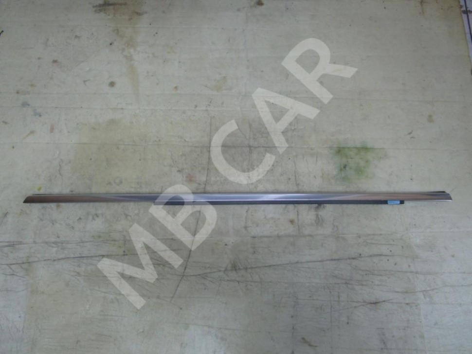 Молдинг стекла двери MERCEDES-BENZ CLS-класс C218/X218 рестайлинг (2014 - 2017) фото 1 — Разборка Мерседес