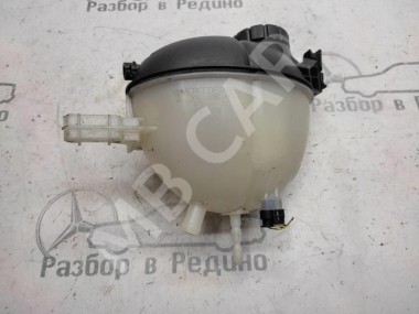 Бачок расширительный MERCEDES-BENZ X-класс I (2017 - 2020) — Разборка Мерседес