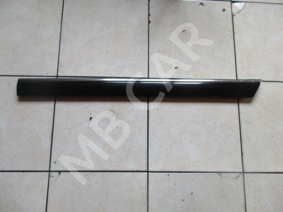 Молдинг двери MERCEDES-BENZ S-класс W220 рестайлинг (2002 - 2005) фото 1 — Разборка Мерседес