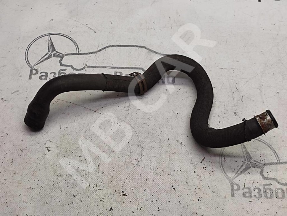 Патрубок ОЖ MERCEDES-BENZ S-класс W221 (2005 - 2009) фото 1 — Разборка Мерседес