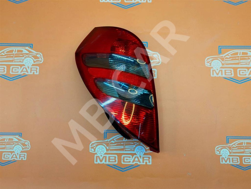 Фонарь задний левый MERCEDES-BENZ A-класс W169 (2004 - 2008) фото 1 &mdash; Разборка Мерседес