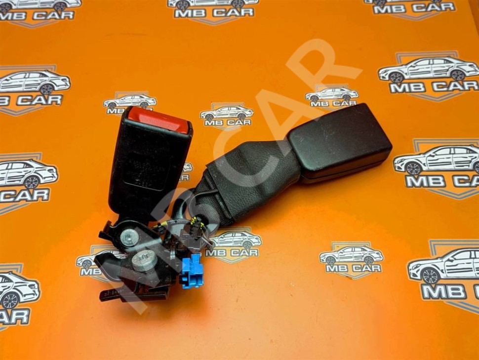 Замок ремня безопасности MERCEDES-BENZ C-класс AMG W205/S205/C205/A205 (2014 - 2018) фото 1 — Разборка Мерседес