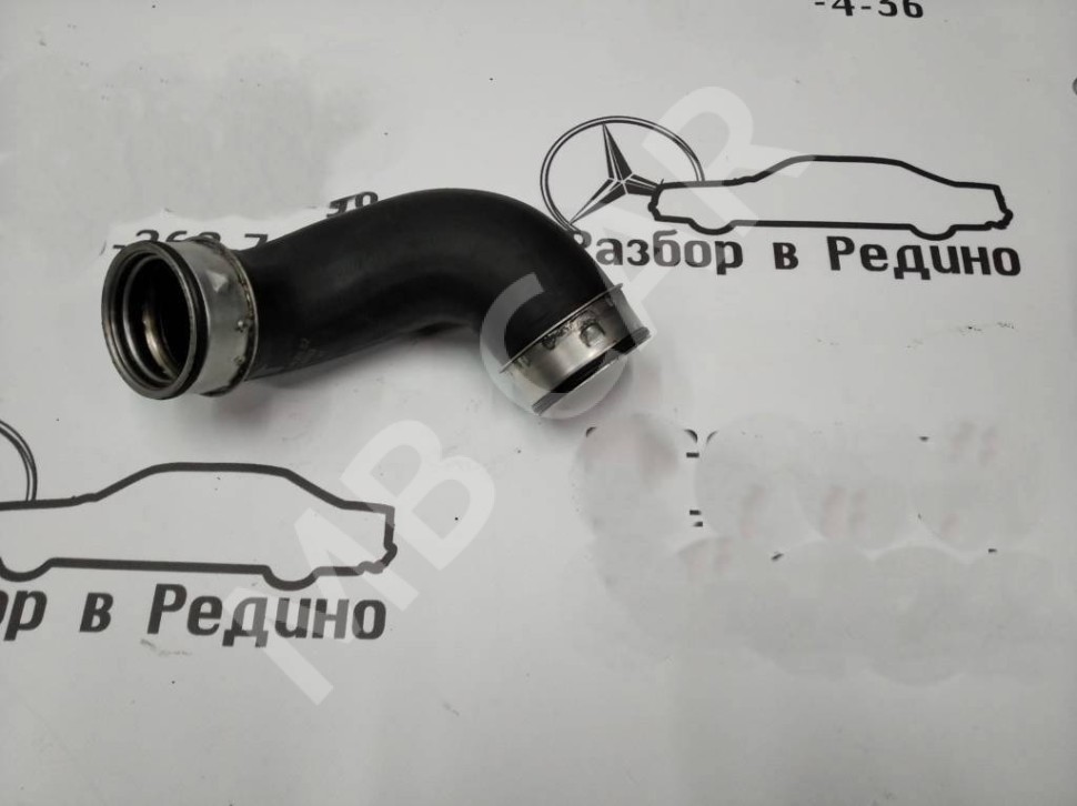 Патрубок интеркулера MERCEDES-BENZ C-класс W203/S203/CL203 (2000 - 2004) фото 1 — Разборка Мерседес