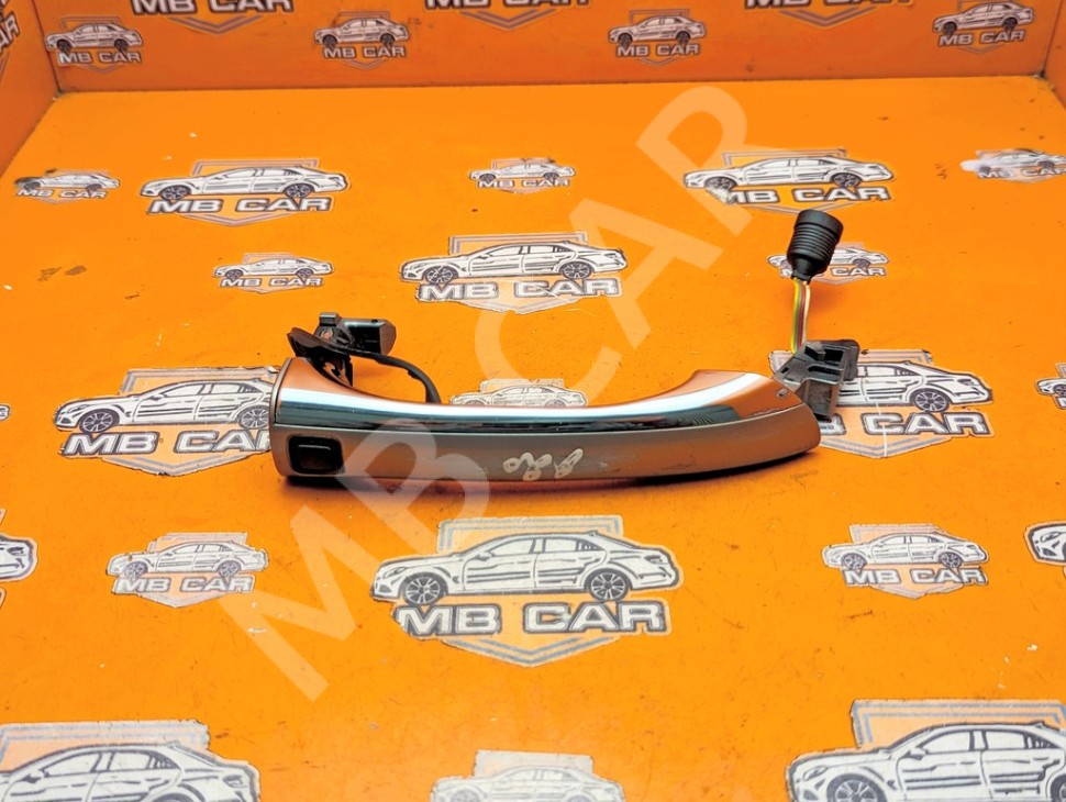 Ручка двери наружняя MERCEDES-BENZ S-класс W220 (1998 - 2005) фото 1 &mdash; Разборка Мерседес