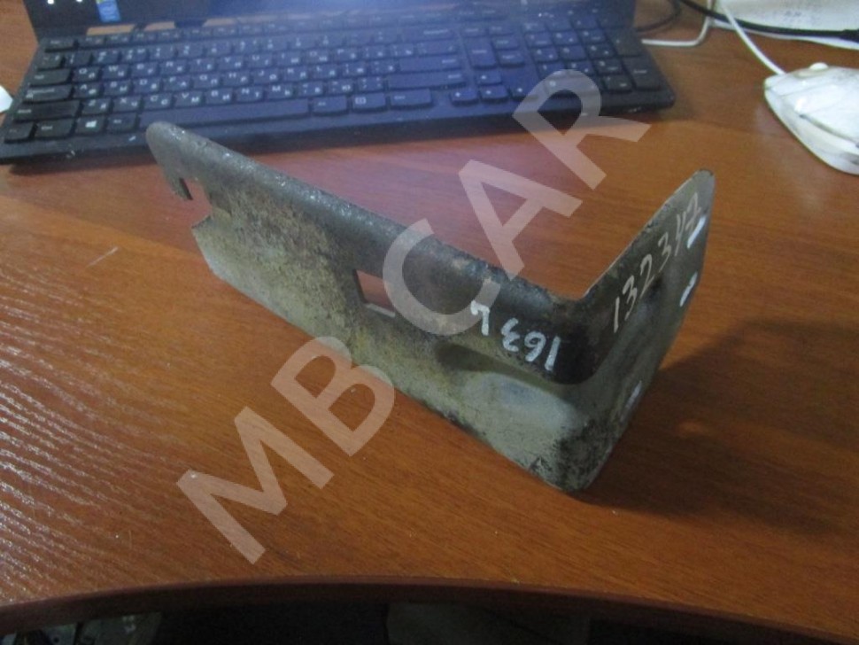 Кронштейн крепления бампера MERCEDES-BENZ M-класс W163 рестайлинг (2001 - 2005) фото 1 — Разборка Мерседес