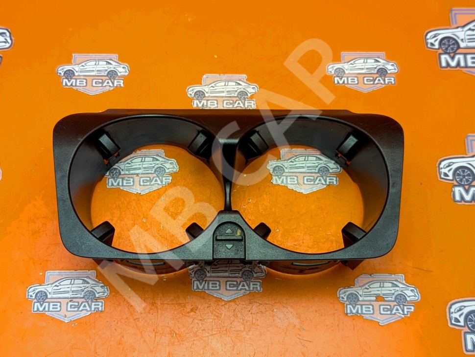 Подстаканник MERCEDES-BENZ E-класс W213/S213/C238/A238 (2016 - 2021) фото 1 &mdash; Разборка Мерседес