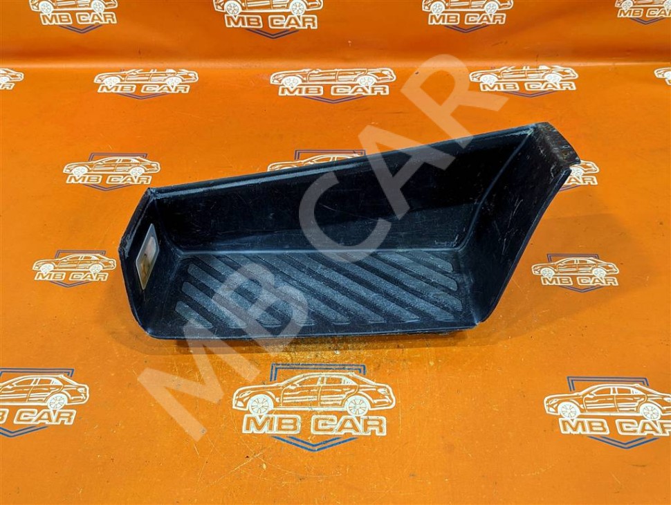 Накладка MERCEDES-BENZ Sprinter W901-905 (1995 - 2006) фото 1 — Разборка Мерседес