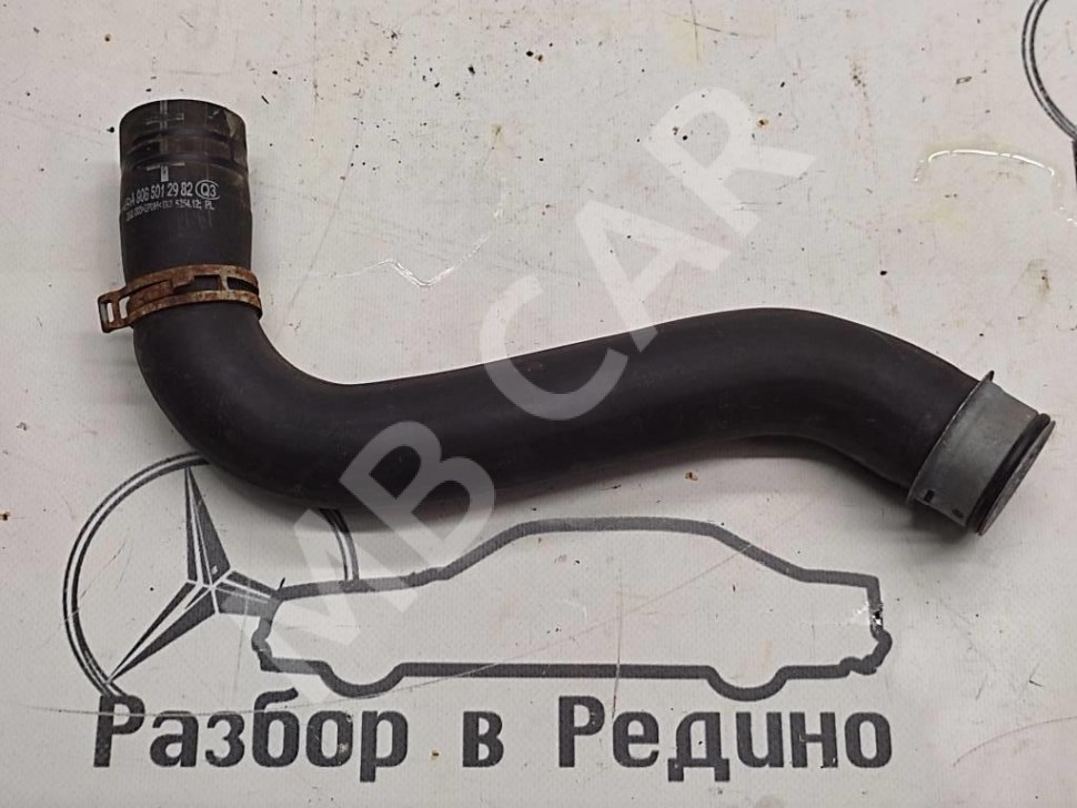 Патрубок радиатора MERCEDES-BENZ Sprinter W906 (2006 - 2019) фото 1 — Разборка Мерседес