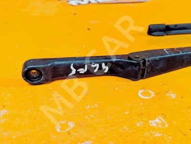 Поводок дворников MERCEDES-BENZ M-класс W163 (1997 - 2001) &mdash; Разборка Мерседес