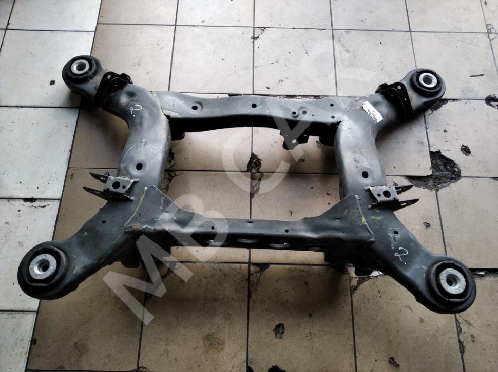 Подрамник задний MERCEDES-BENZ GLE-класс W166 (2015 - 2018) фото 1 — Разборка Мерседес