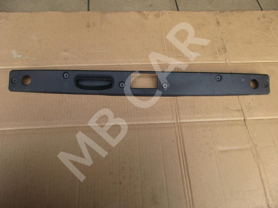 Накладка крышки багажника MERCEDES-BENZ E-класс W211/S211 (2002 - 2006) фото 1 — Разборка Мерседес