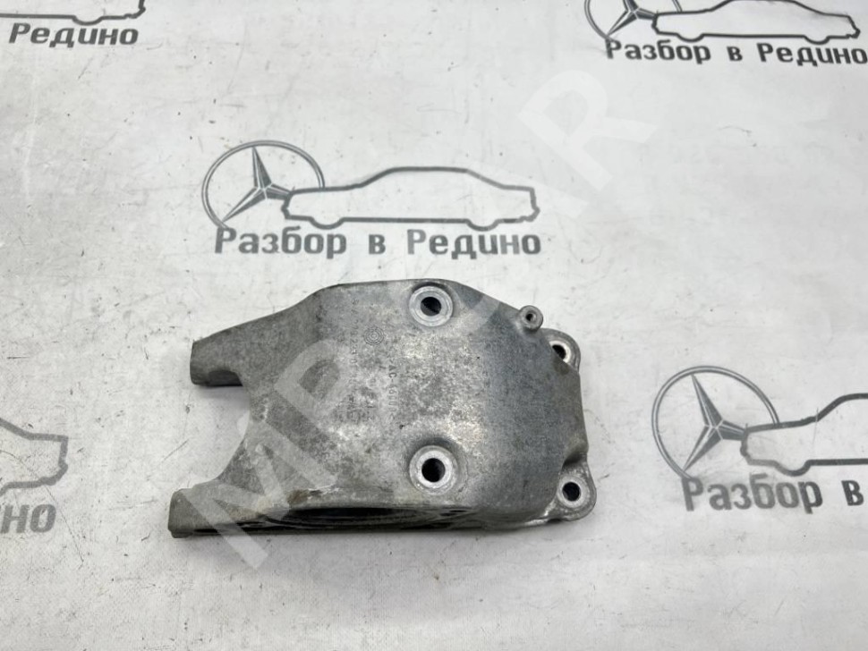 Опора двигателя задняя MERCEDES-BENZ A-класс W176 (2012 - 2015) фото 1 &mdash; Разборка Мерседес