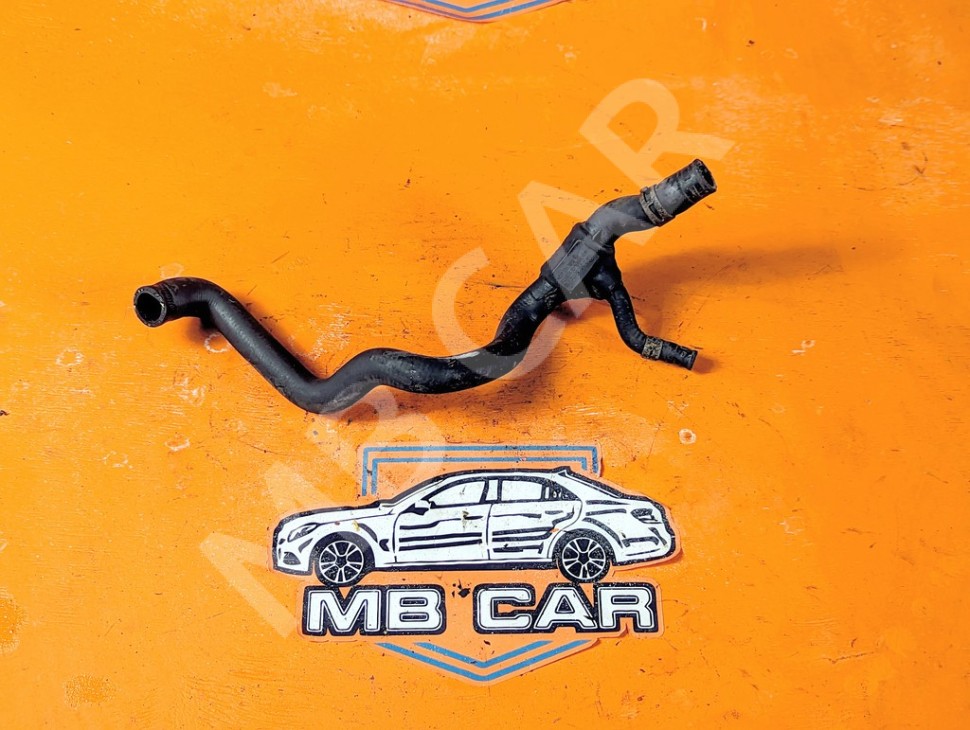 Патрубок ОЖ MERCEDES-BENZ S-класс W220 (1998 - 2005) фото 1 &mdash; Разборка Мерседес