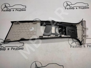 Накладка средней стойки MERCEDES-BENZ GLC-класс X253 (2015 - 2019) — Разборка Мерседес