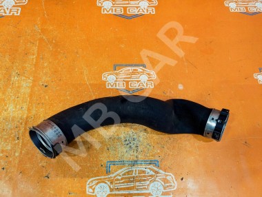 Патрубок интеркулера MERCEDES-BENZ E-класс W212/S212/C207/A207 рестайлинг (2013 - 2016) — Разборка Мерседес